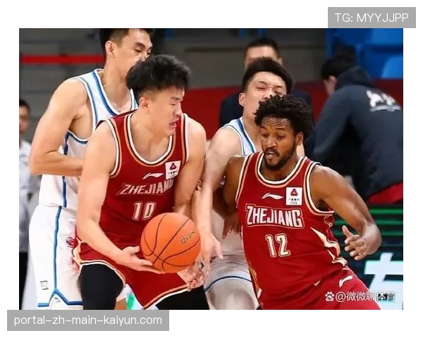 浙江稠州快速轮转压迫式防守 但过度协防致内线空虚成突破口